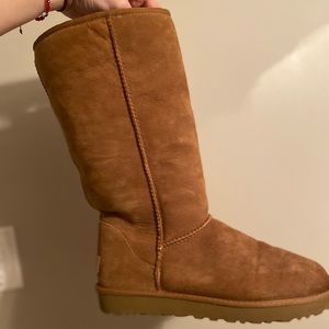 size 9 women’s tall ugg’s.worn once.